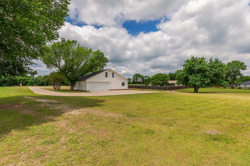 1305 North John Douglas Road Van Alstyne, TX 75495 - Photo 38 of 40