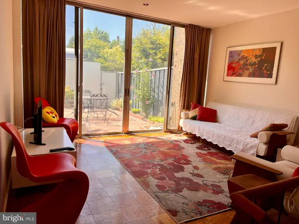 $235,000 | 1340 4th Street Southwest, Unit T1340, Washington, DC 20024