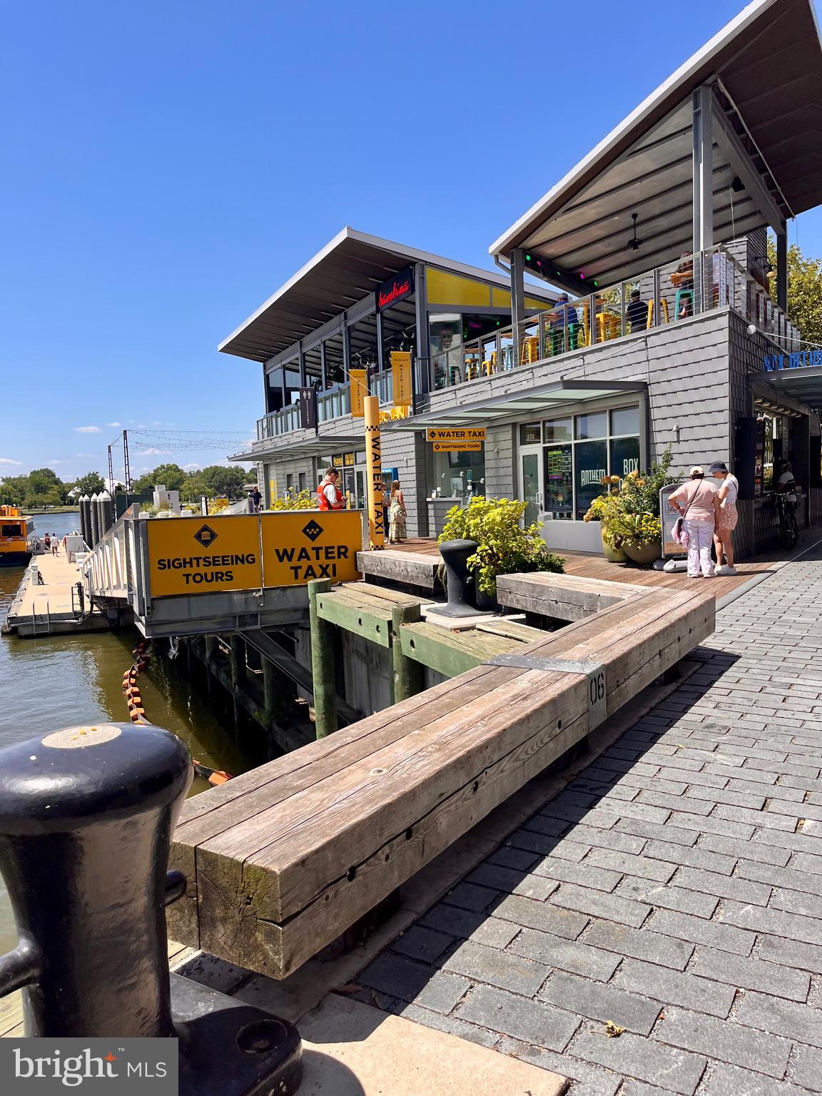 1340 4th Street Southwest, Unit T1340 Washington, DC 20024 - Photo 33 of 40 a view of a chairs and table in the patio