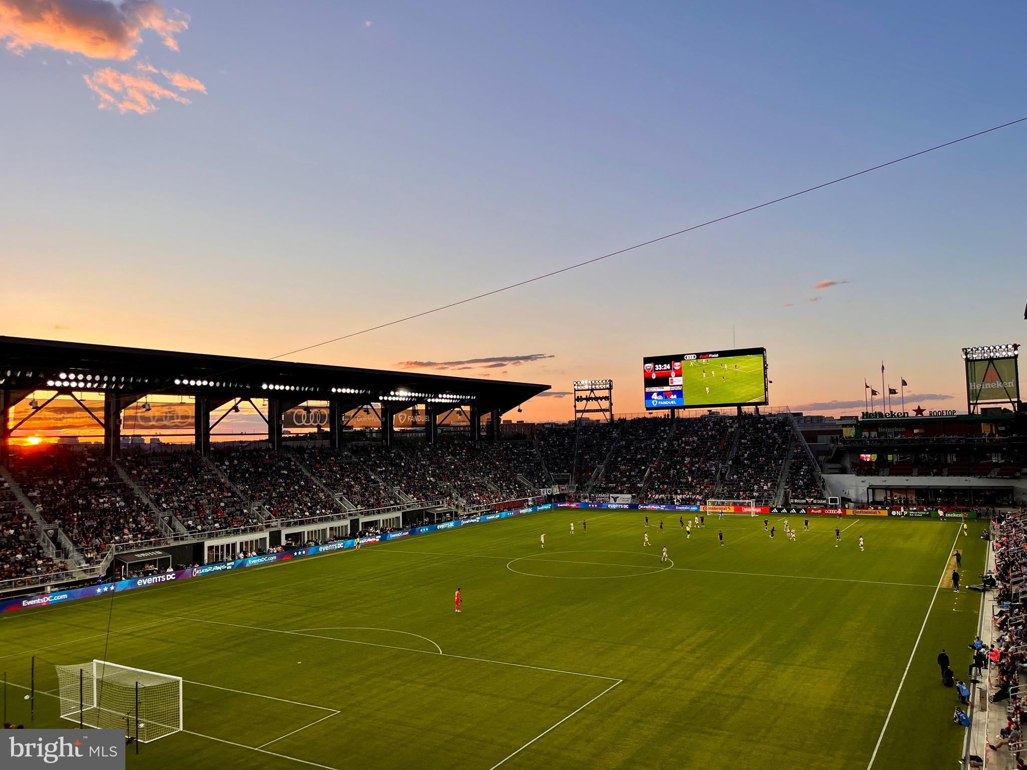 1340 4th Street Southwest, Unit T1340 Washington, DC 20024 - Photo 38 of 40 a view of a tennis court