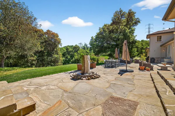 $3,379,000 | 8373 Singing Hills Trail, Healdsburg, CA 95448