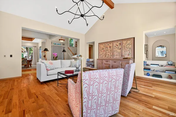 $3,379,000 | 8373 Singing Hills Trail, Healdsburg, CA 95448