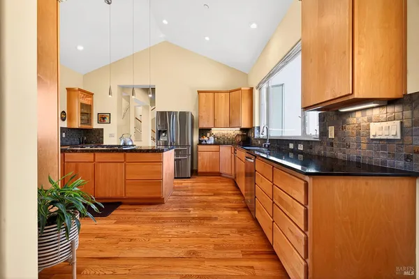 $3,379,000 | 8373 Singing Hills Trail, Healdsburg, CA 95448