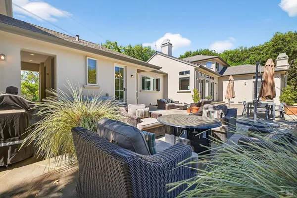 $3,379,000 | 8373 Singing Hills Trail, Healdsburg, CA 95448