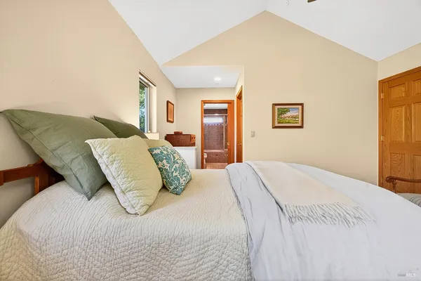 $3,379,000 | 8373 Singing Hills Trail, Healdsburg, CA 95448