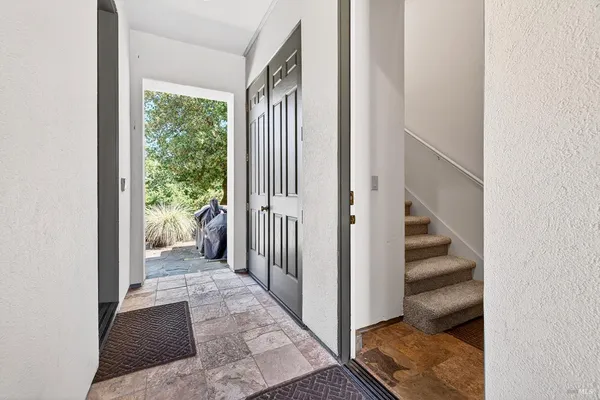 $3,379,000 | 8373 Singing Hills Trail, Healdsburg, CA 95448