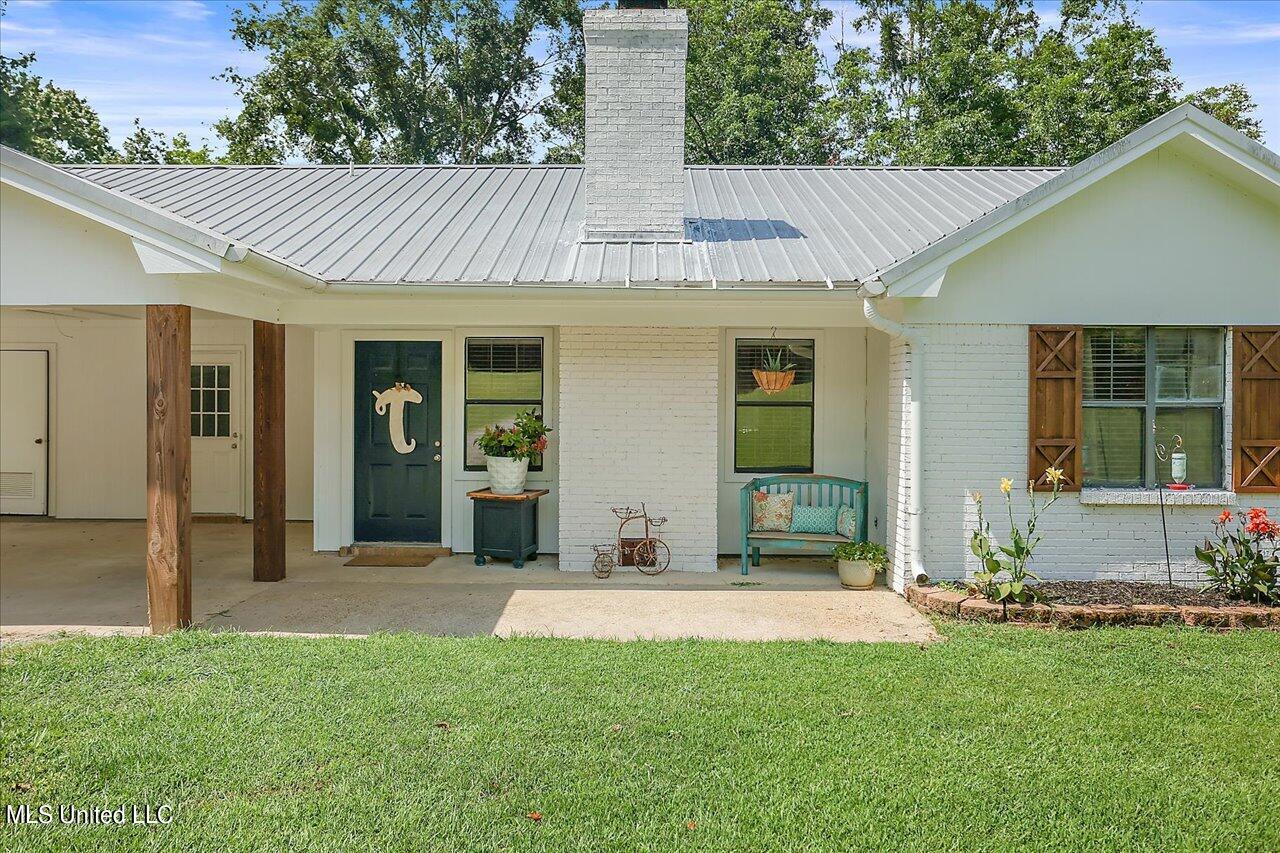 1401 Kennebrew Road Jackson, MS 39209 - Photo 1 of 23 04-1401 Kennebrew Rd