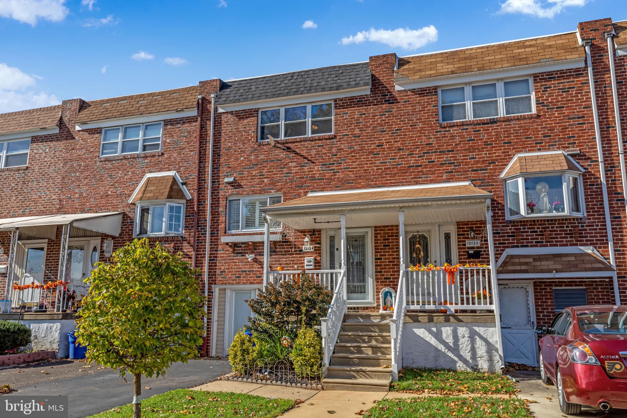 12124 Aster Road Philadelphia, PA 19154 - Photo 1 of 30