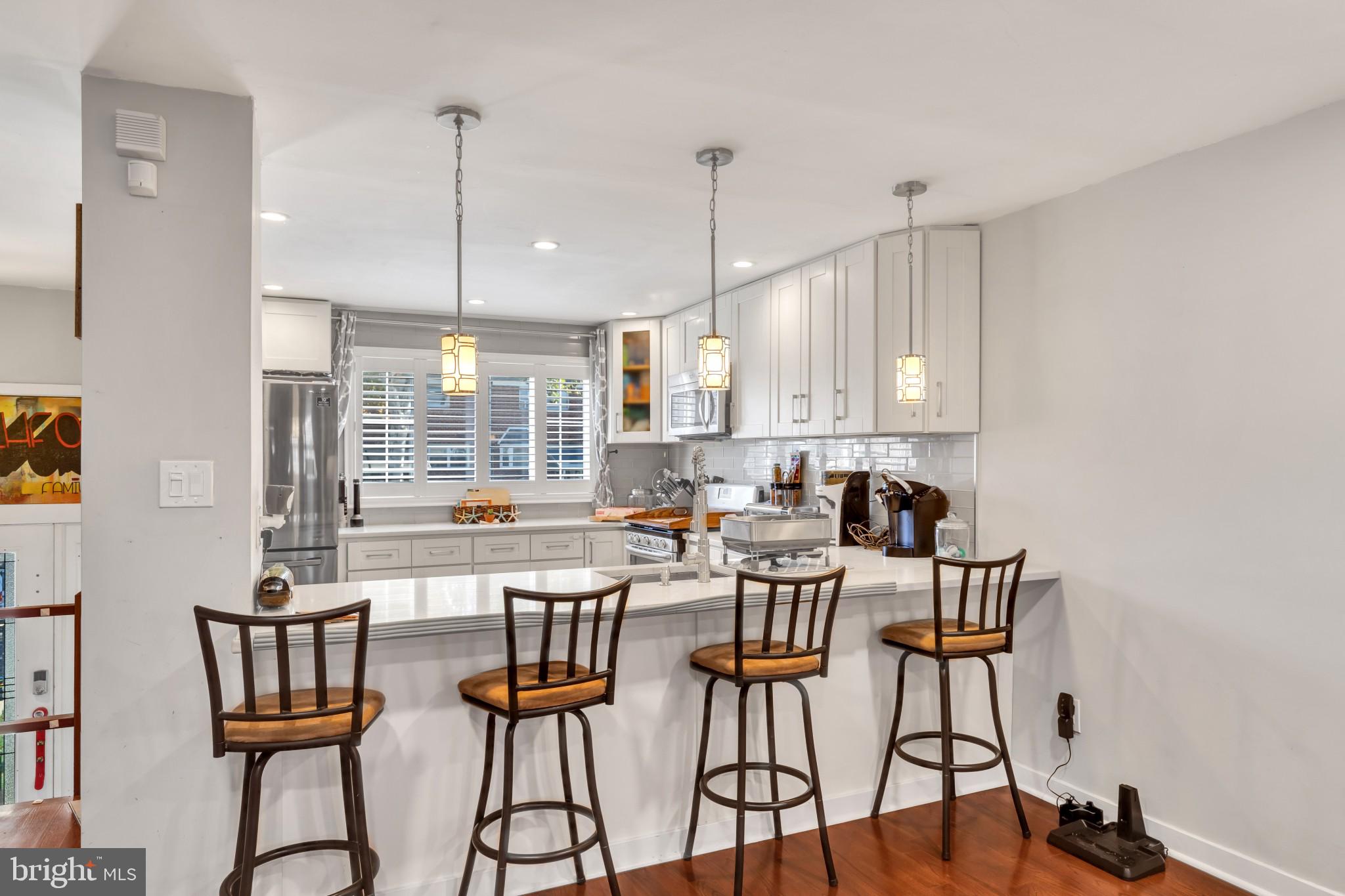 12124 Aster Road Philadelphia, PA 19154 - Photo 2 of 30