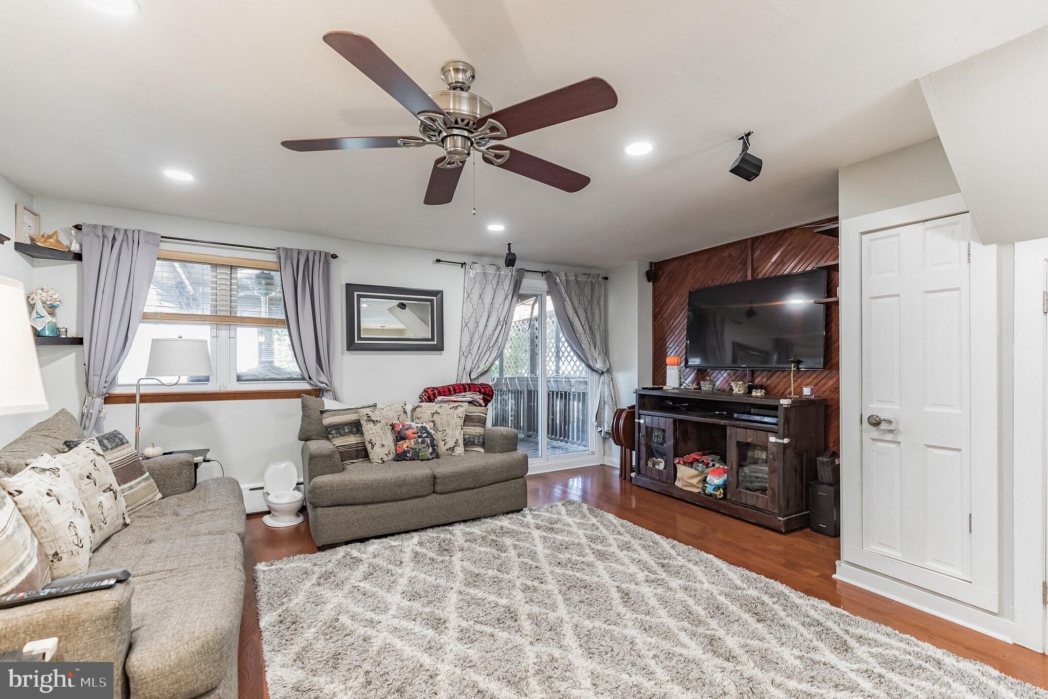 12124 Aster Road Philadelphia, PA 19154 - Photo 28 of 30