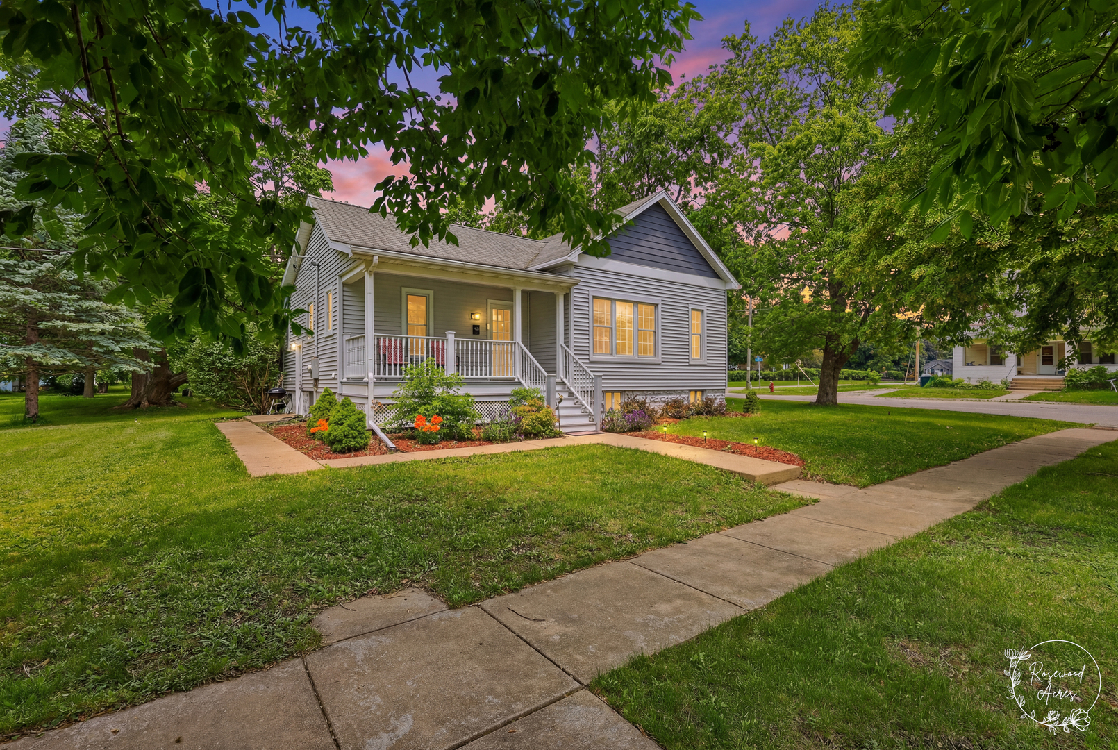 423 East Front Street Gilman, IL 60938 - Photo 2 of 29