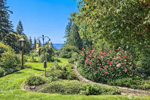 $8,500,000 | 72 Olympic Drive, Shoreline, WA 98177