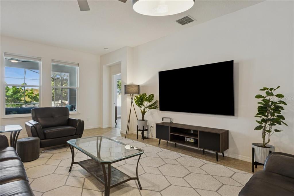 4360 Old Sycamore Loop Winter Garden, FL 34787 - Photo 11 of 66