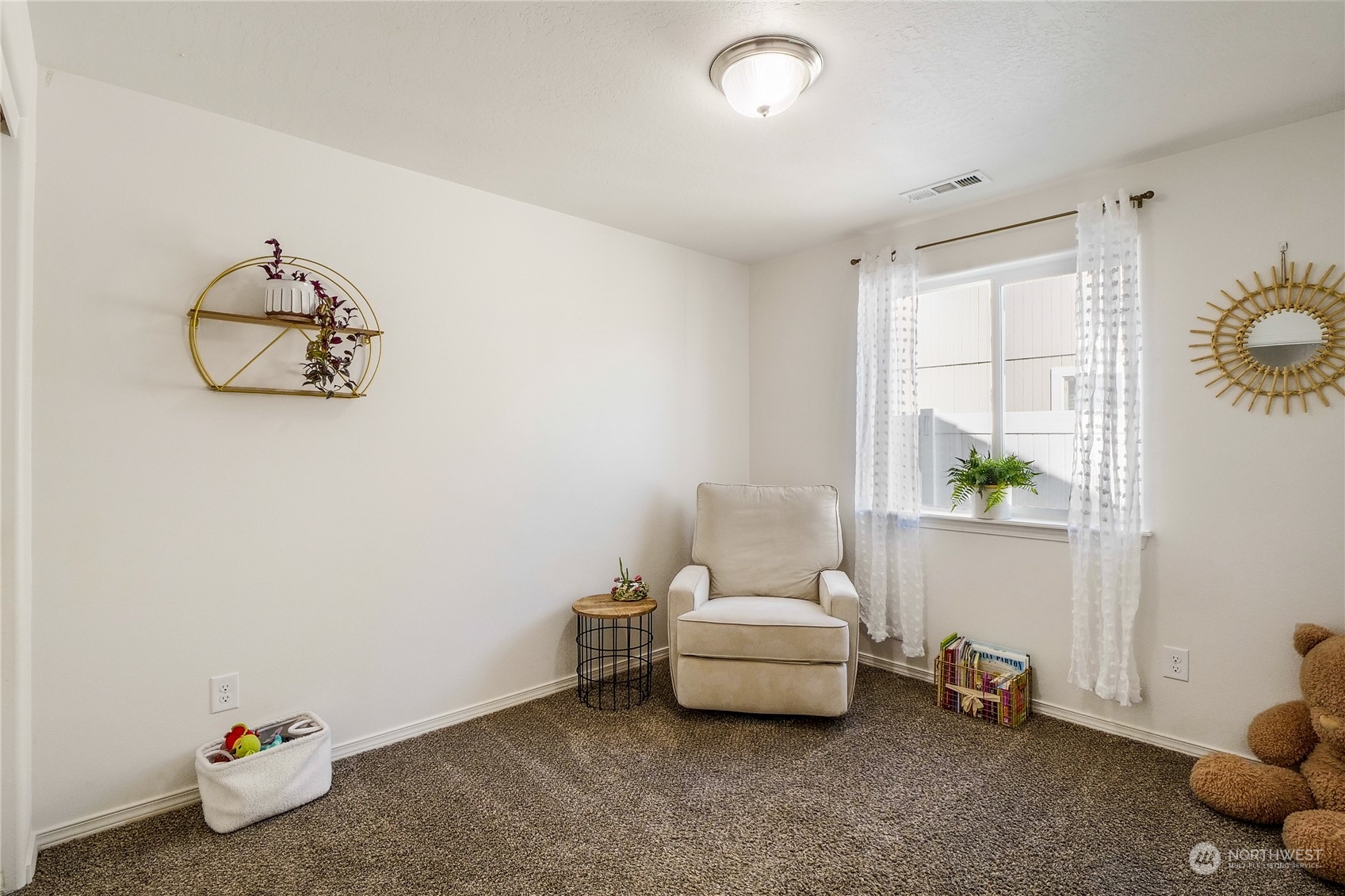 572 South Rees Street Moses Lake, WA 98837 - Photo 8 of 29 Gallery Image 8