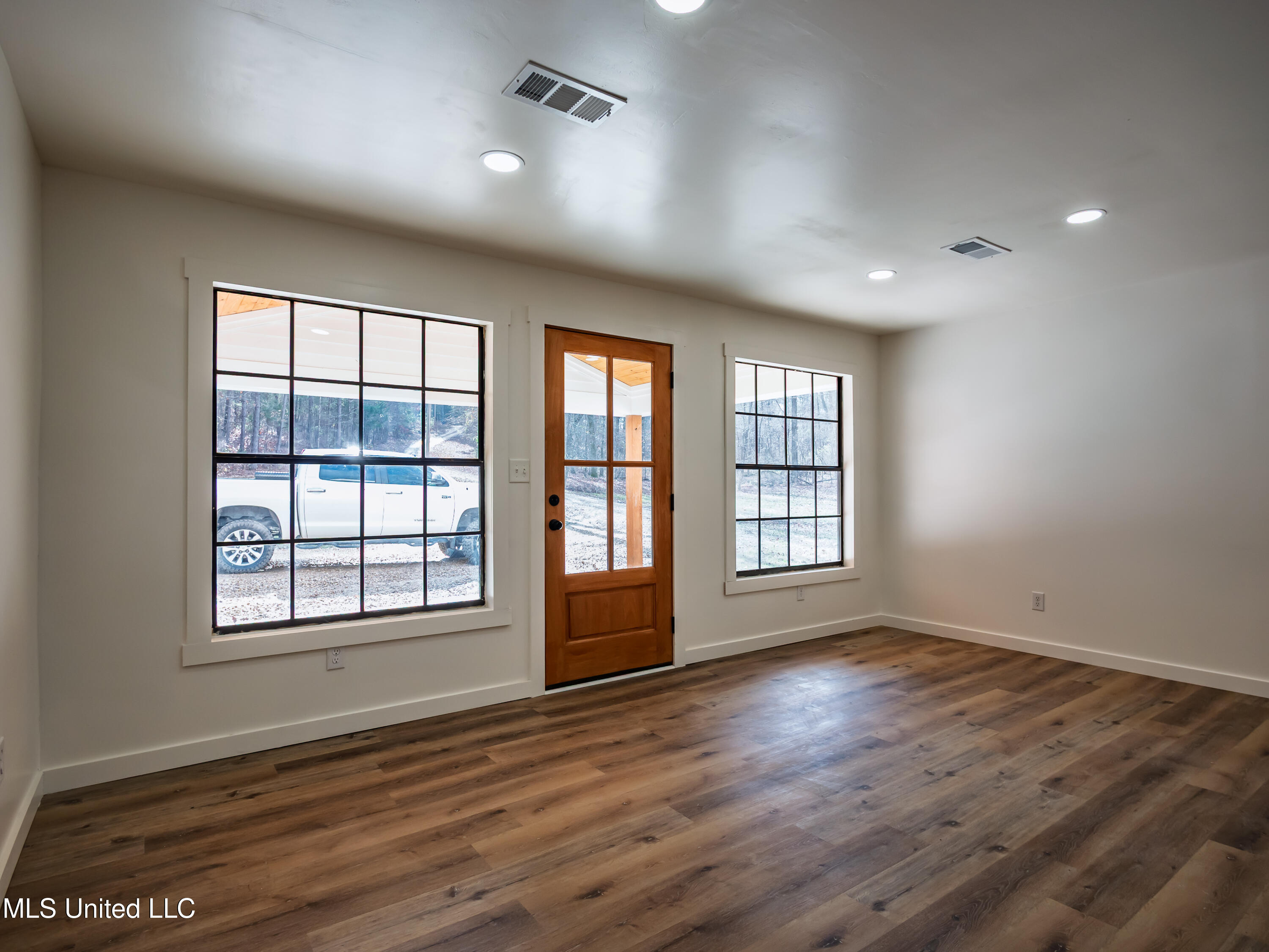 1565 Ales Road Batesville, MS 38606 - Photo 32 of 55 1565 Ales Rd Batesville MS_2025-12-09_25