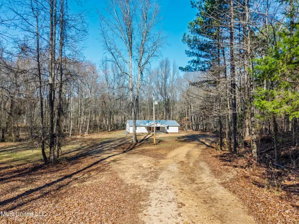 $259,900 | 1565 Ales Road, Batesville, MS 38606