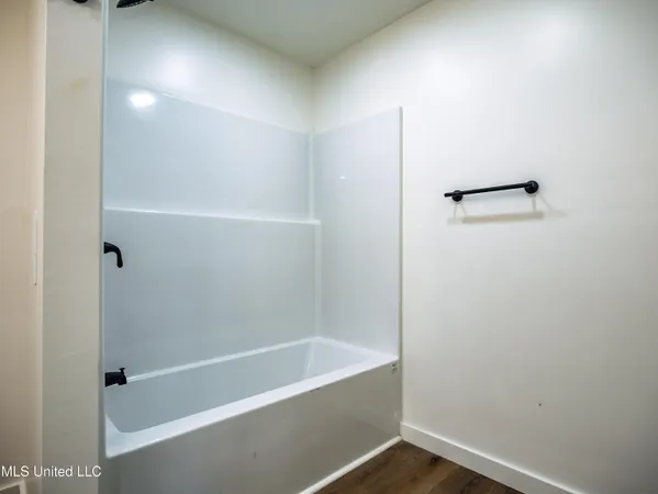 $259,900 | 1565 Ales Road, Batesville, MS 38606