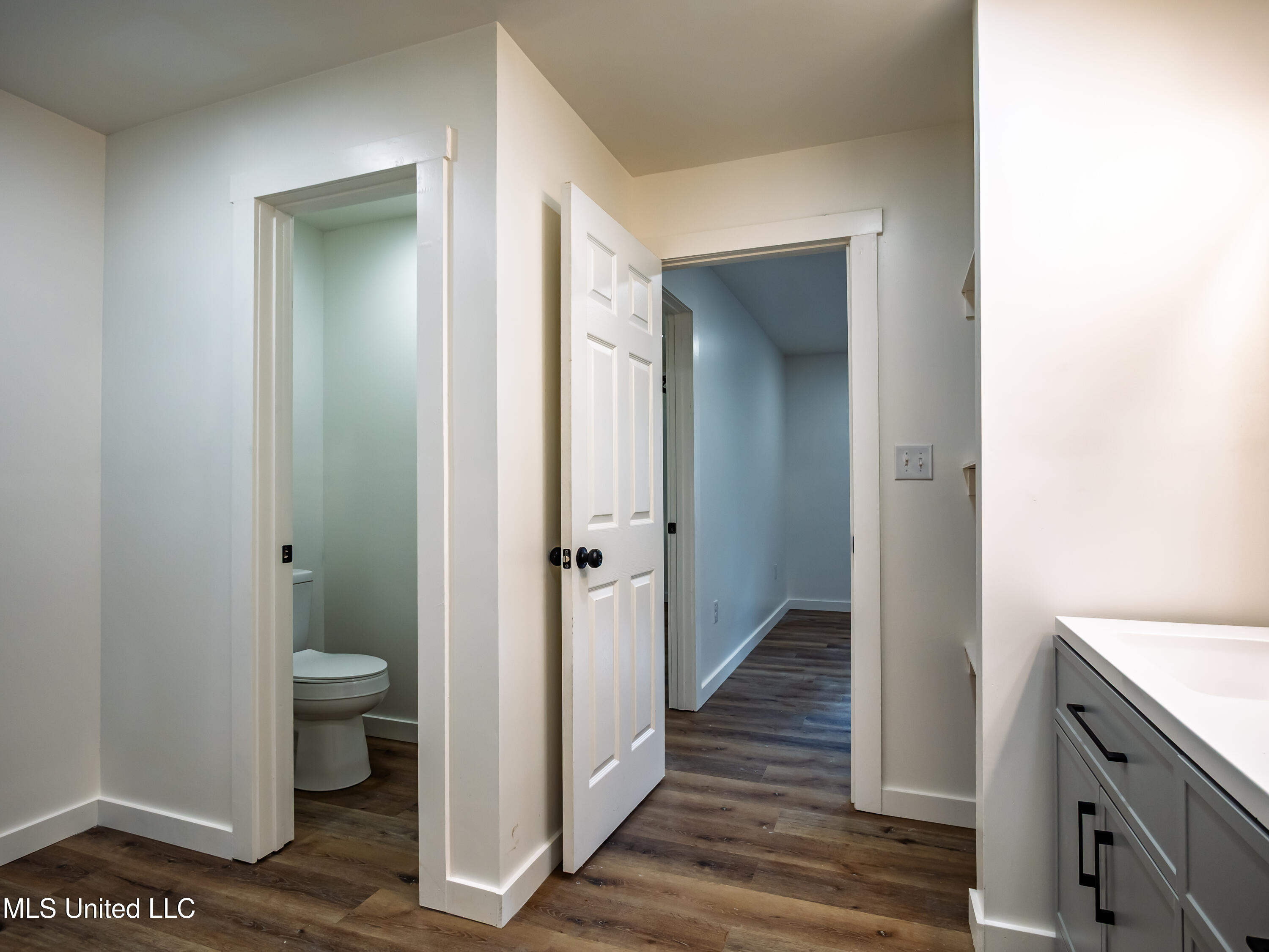 1565 Ales Road Batesville, MS 38606 - Photo 10 of 55 1565 Ales Rd Batesville MS_2025-12-09_49