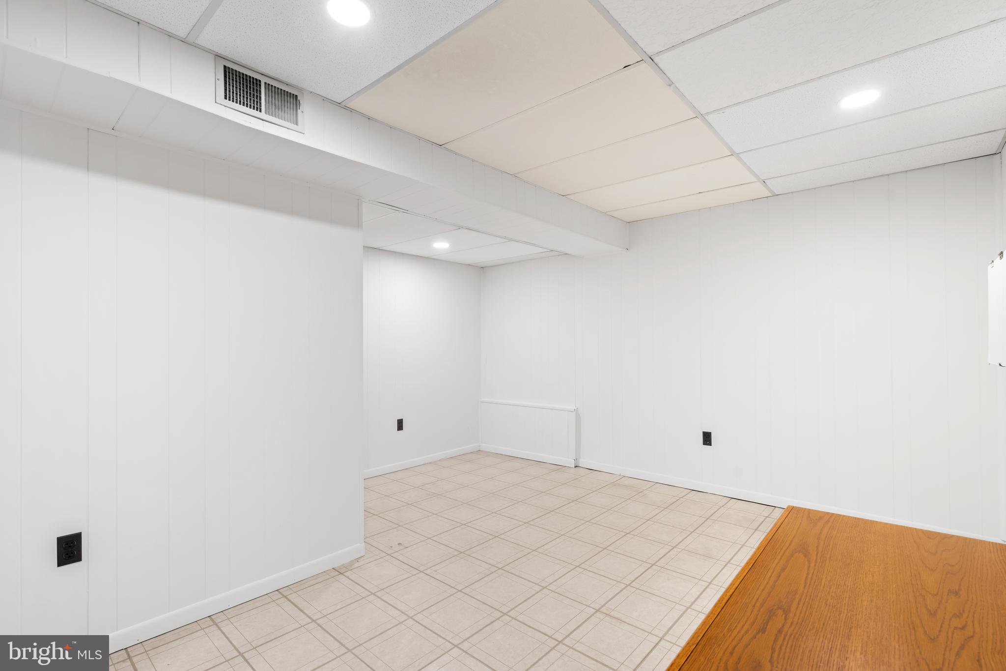 13905 Pond View Road Silver Spring, MD 20905 - Photo 36 of 52 Lower Level