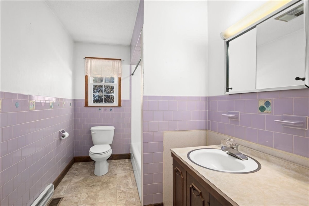 256 Worcester Road Barre, MA 01005 - Photo 15 of 35 Gallery Image 15