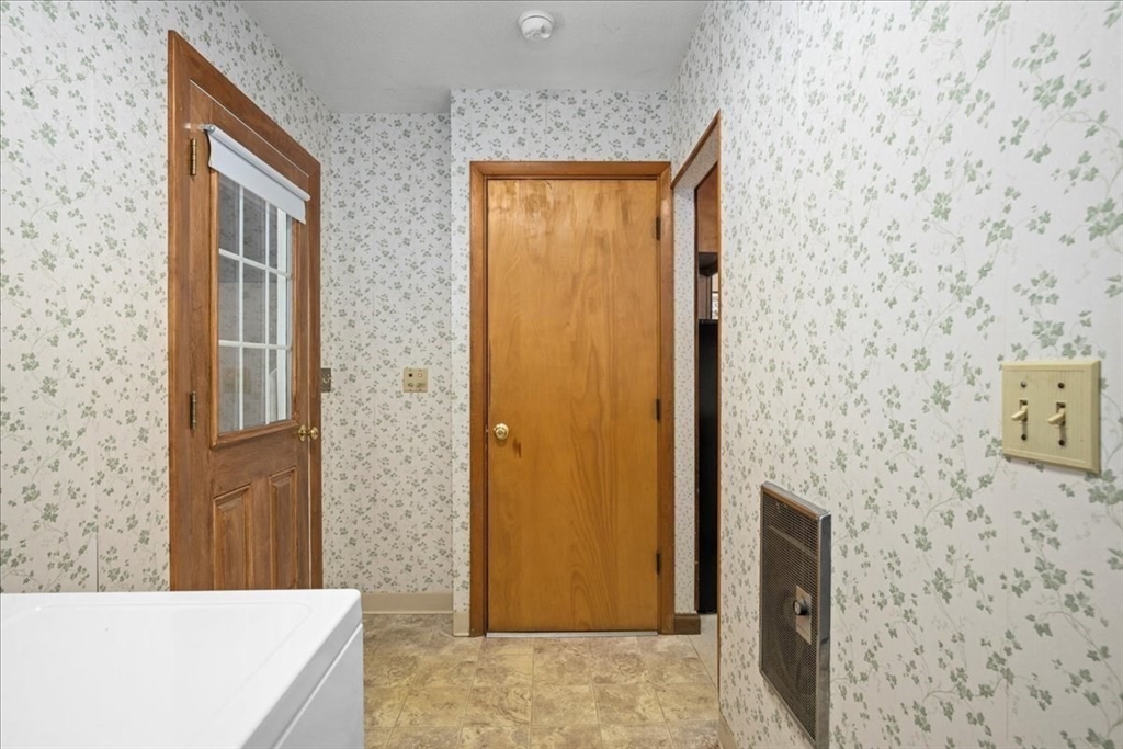 256 Worcester Road Barre, MA 01005 - Photo 17 of 35 Gallery Image 17