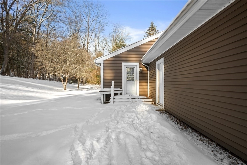 256 Worcester Road Barre, MA 01005 - Photo 24 of 35 Gallery Image 24