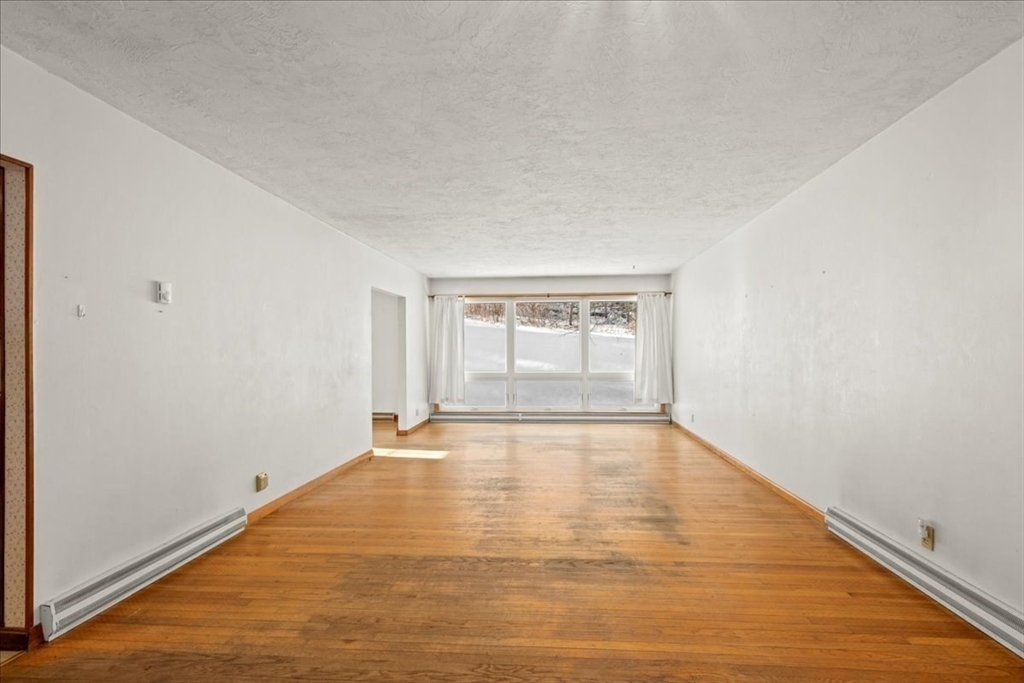 256 Worcester Road Barre, MA 01005 - Photo 7 of 35 Gallery Image 7