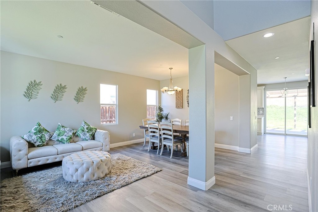 4979 Tyler Meadow Road Riverside, CA 92505 - Photo 7 of 47