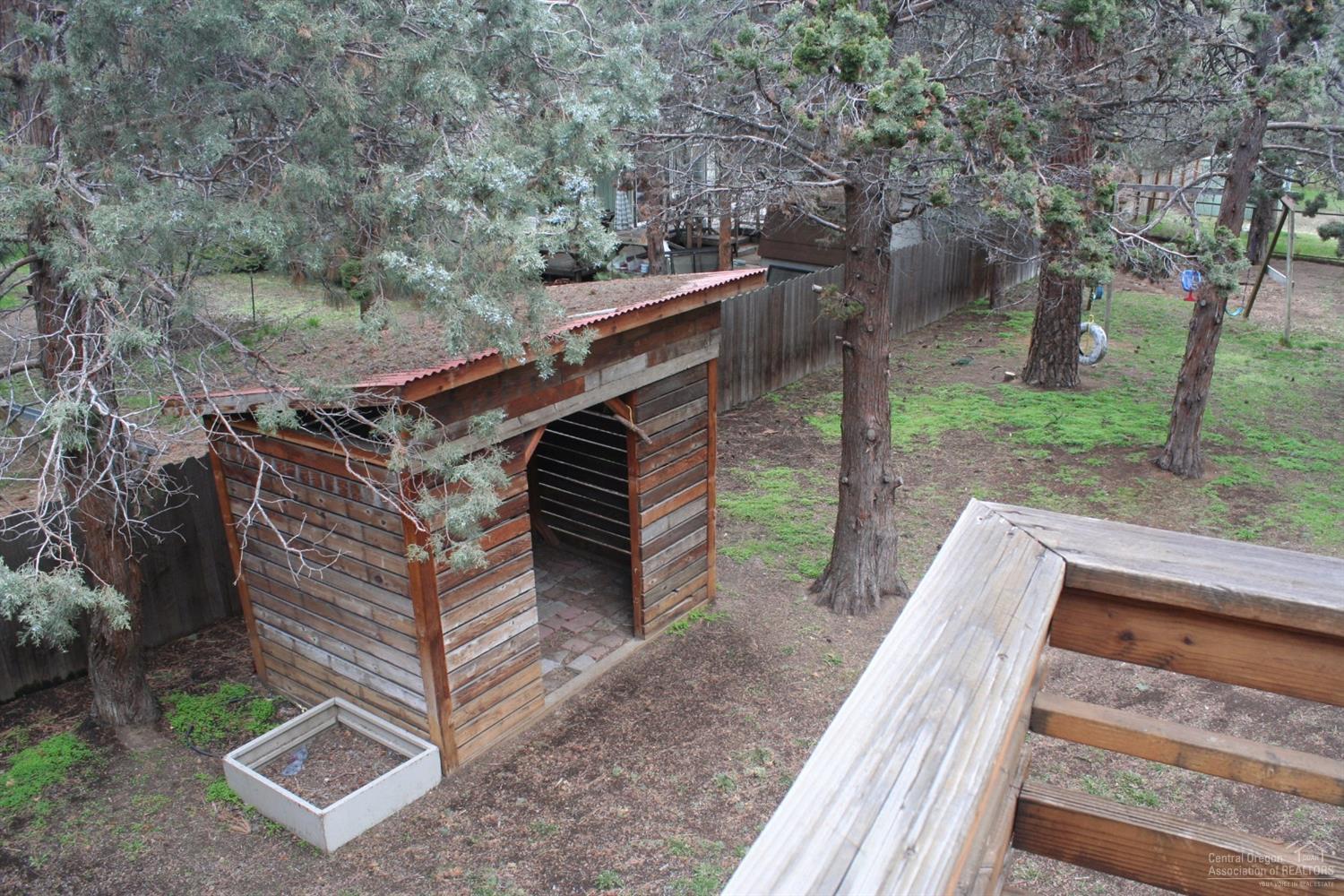 20295 Rae Road Bend, OR 97702 - Photo 10 of 13 Additional Photo