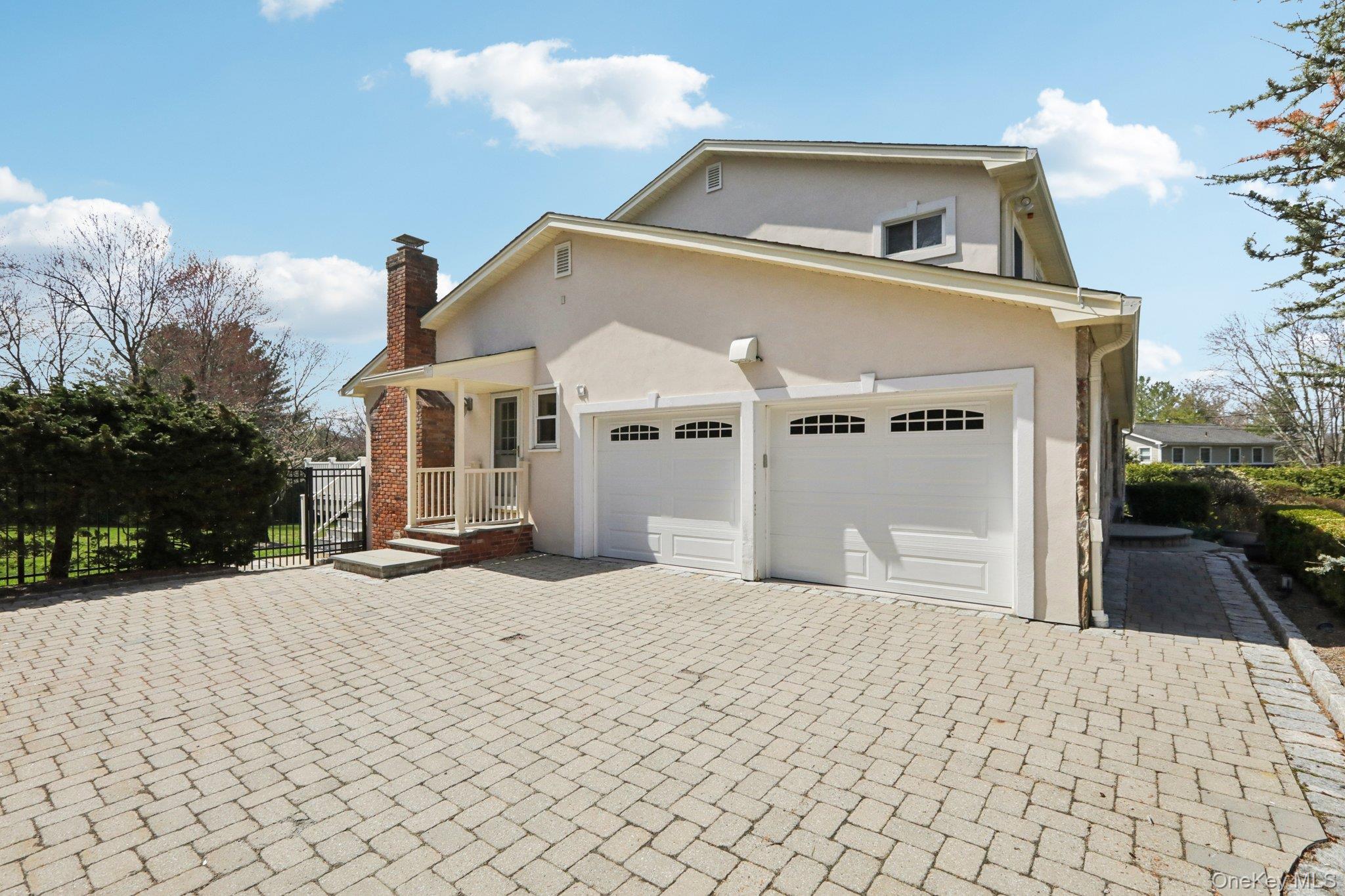 17 Rolling Ridge Road New City, NY 10956 - Photo 2 of 50 Paver driveway with entry into mudroom and W/D