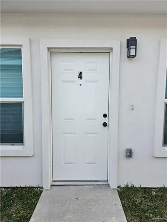 $1,200 | 1324 North Abesam Avenue, Unit 4, Edinburg, TX 78542