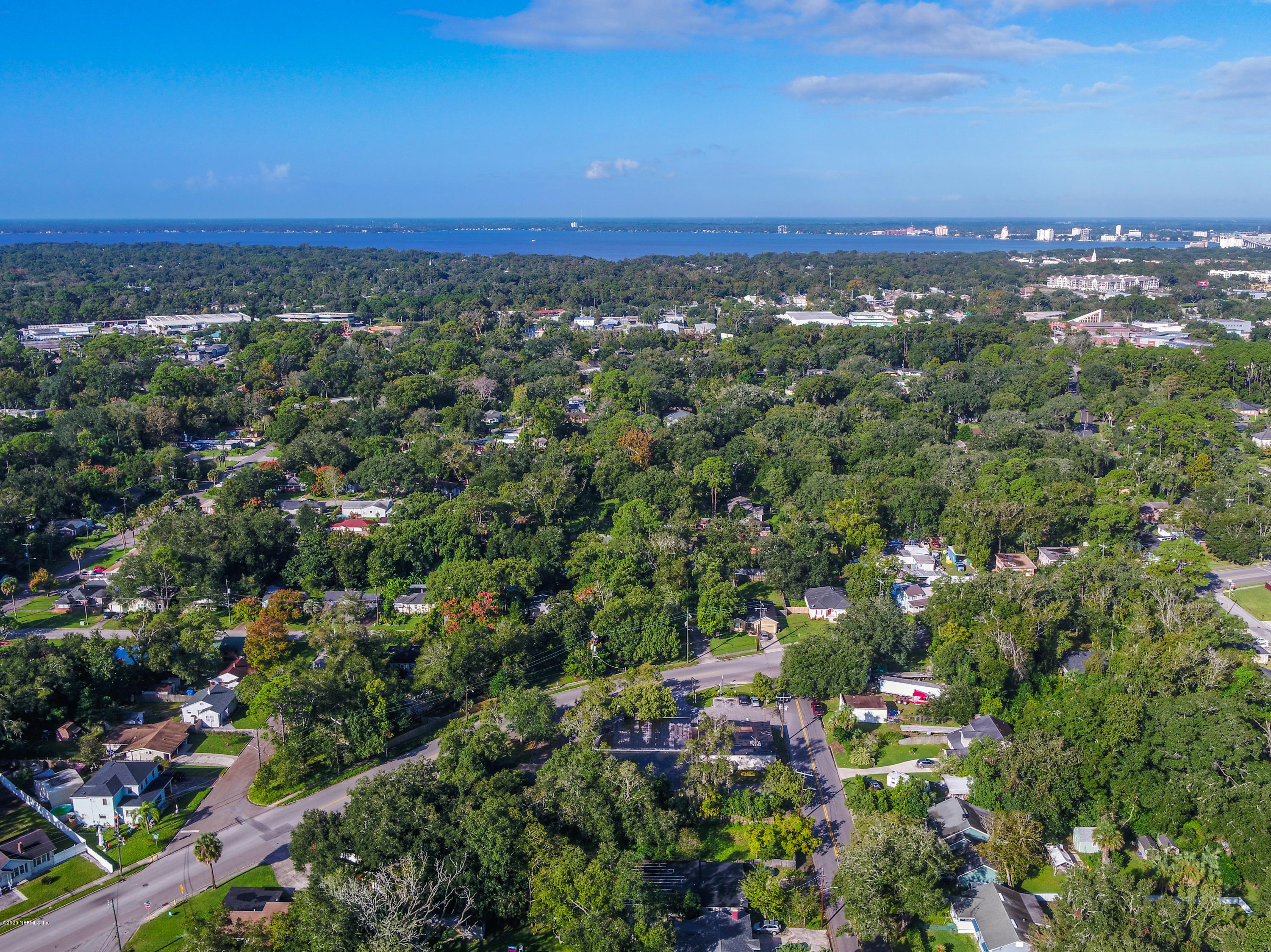 2627 Spring Park Road Jacksonville, FL 32207 - Photo 11 of 61 2627 Spring Park Rd_K2 Edit-4