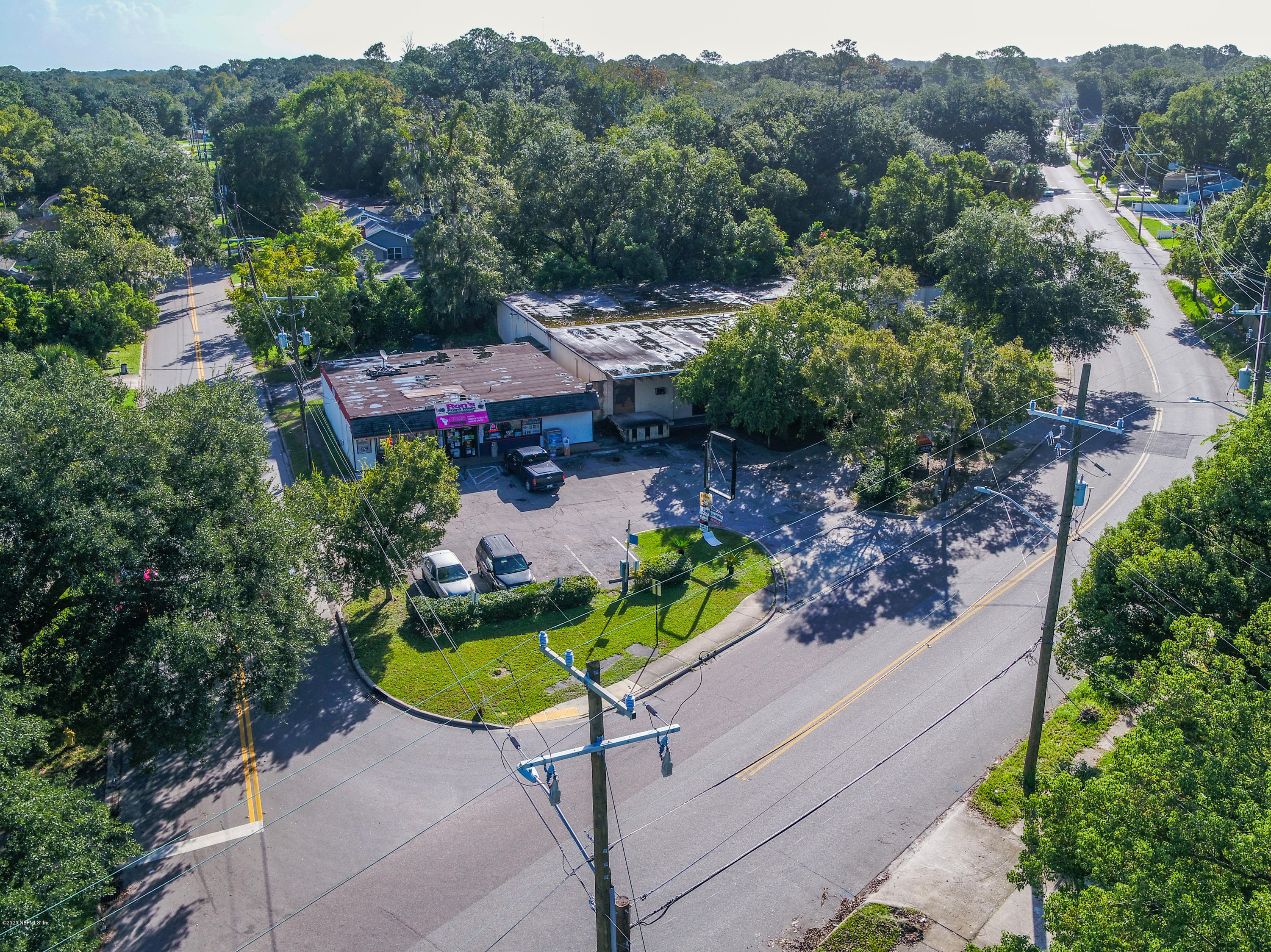 2627 Spring Park Road Jacksonville, FL 32207 - Photo 12 of 61 2627 Spring Park Rd_K2 Edit-45