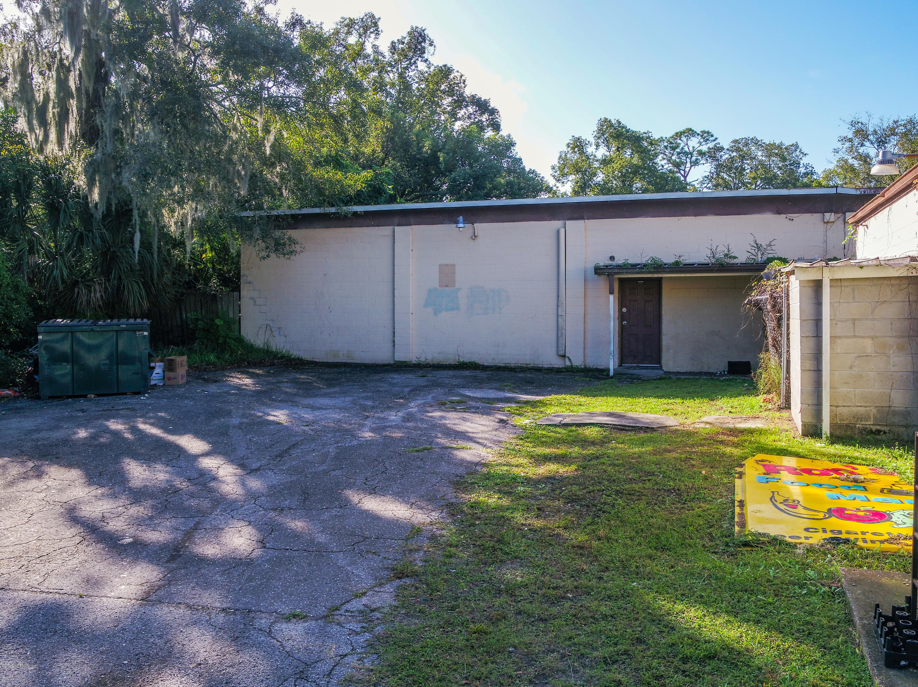 2627 Spring Park Road Jacksonville, FL 32207 - Photo 13 of 61 2627 Spring Park Rd_K2 Edit-51