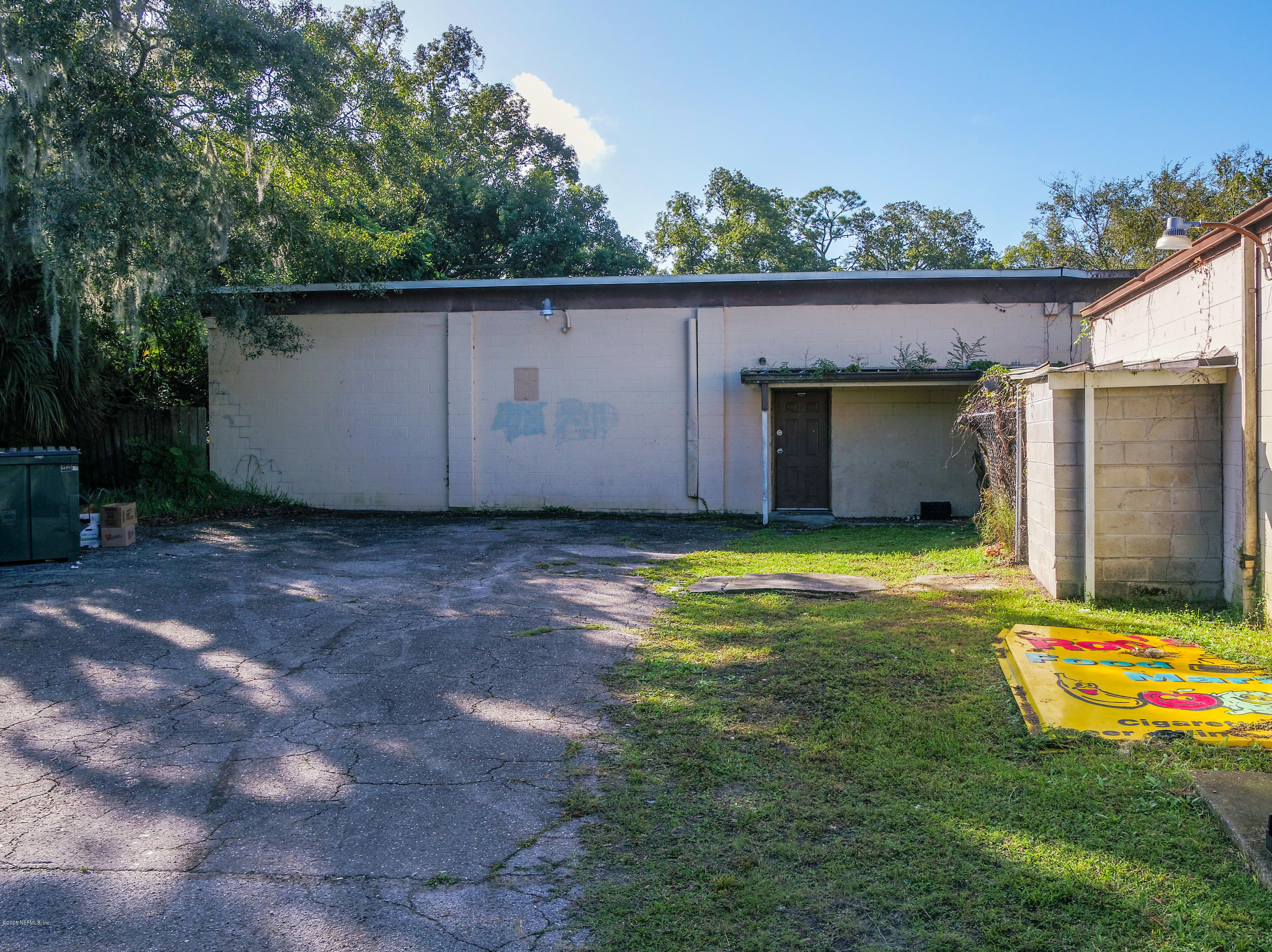 2627 Spring Park Road Jacksonville, FL 32207 - Photo 19 of 61 2627 Spring Park Rd_K2 Edit-52
