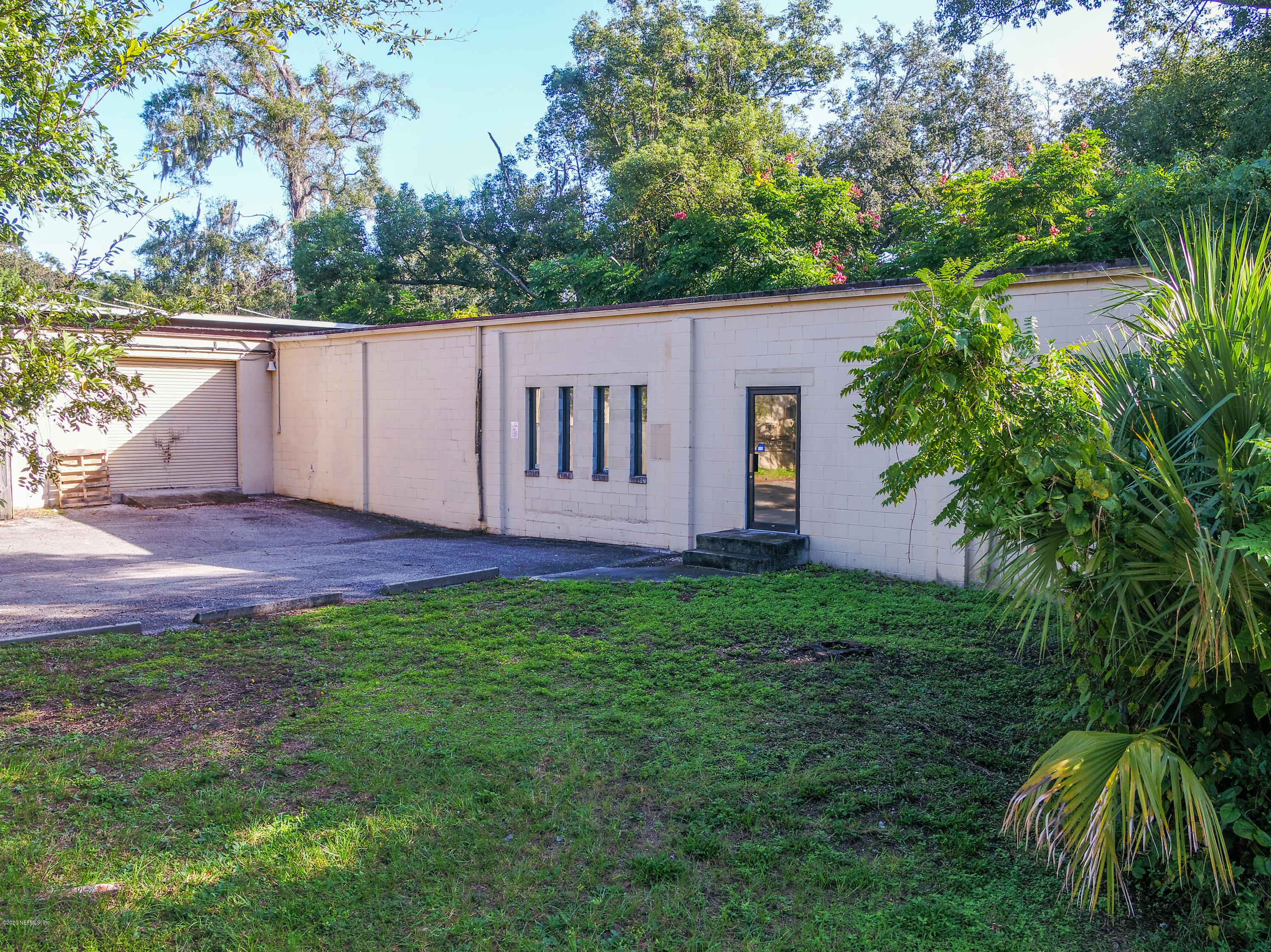 2627 Spring Park Road Jacksonville, FL 32207 - Photo 3 of 61 2627 Spring Park Rd_K2 Edit-42