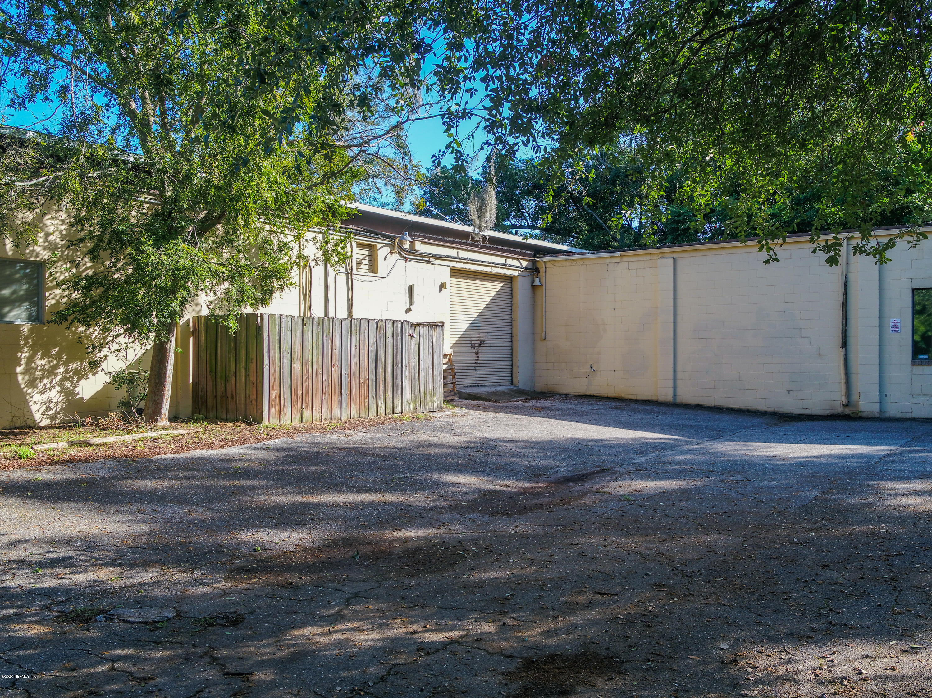 2627 Spring Park Road Jacksonville, FL 32207 - Photo 37 of 61 2627 Spring Park Rd_K2 Edit-25