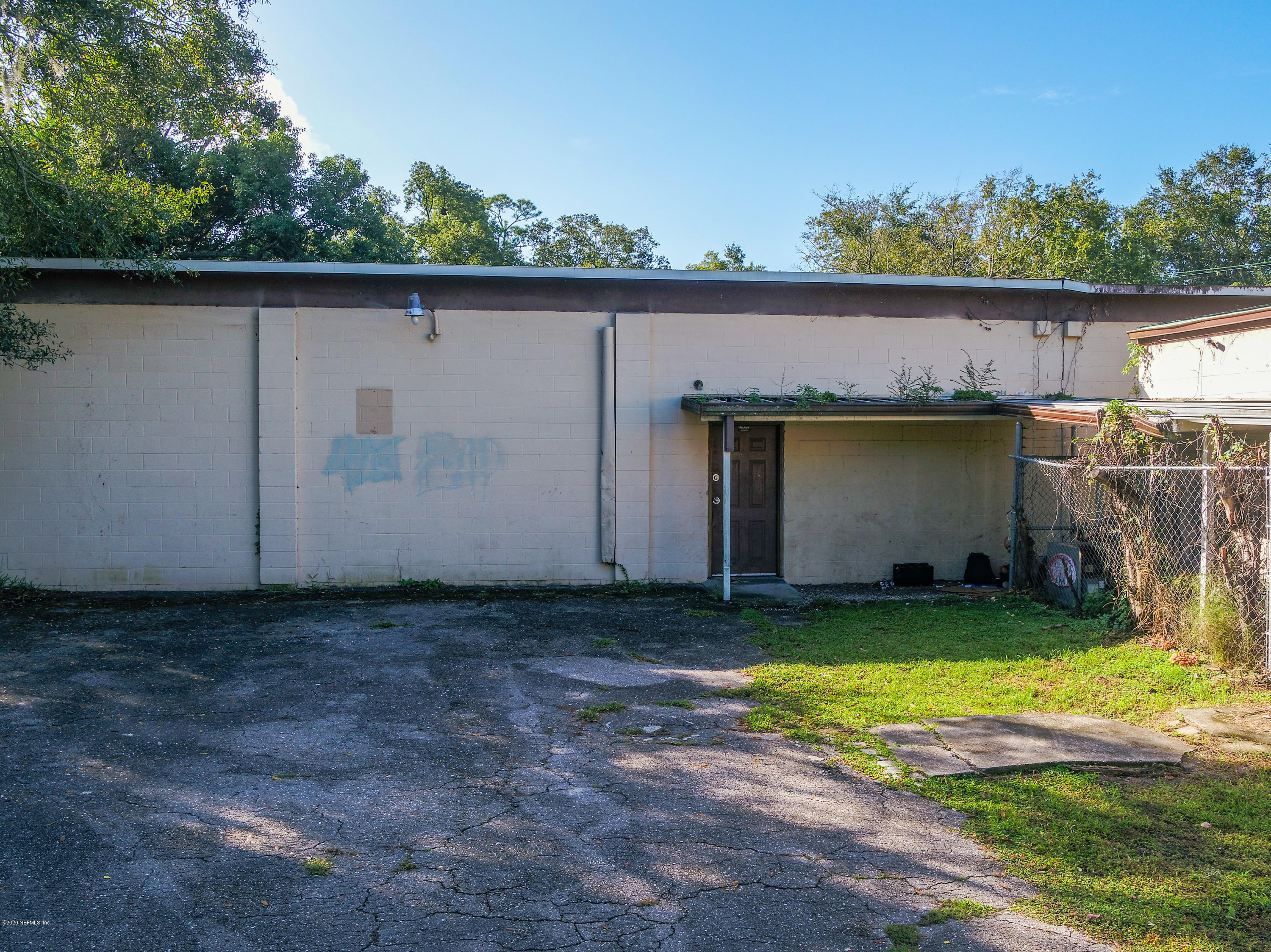 2627 Spring Park Road Jacksonville, FL 32207 - Photo 8 of 61 2627 Spring Park Rd_K2 Edit-54