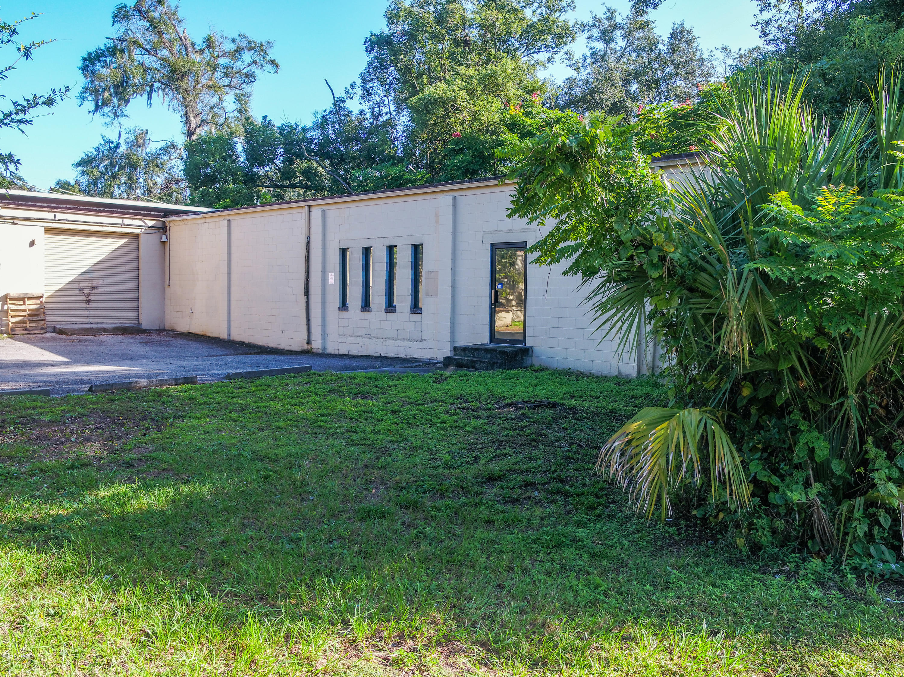 2627 Spring Park Road Jacksonville, FL 32207 - Photo 10 of 61 2627 Spring Park Rd_K2 Edit-41