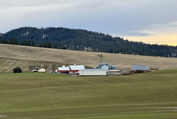 $4,000,000 | 13102 South Sr 27 Highway, Valleyford, WA 99036