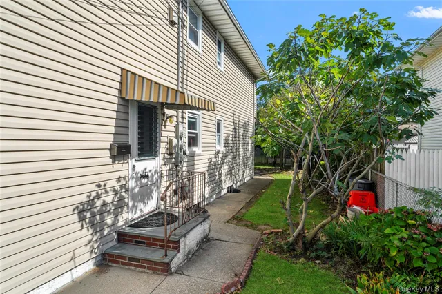 $998,000 | 32 Madison Avenue, Franklin Square, NY 11010