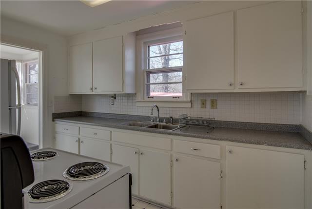 8476 Lewis Road Nashville, TN 37221 - Photo 5 of 20 Gallery Image 5