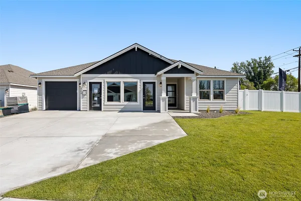 $479,850 | 4208 West Sandy Street, Moses Lake, WA 98837