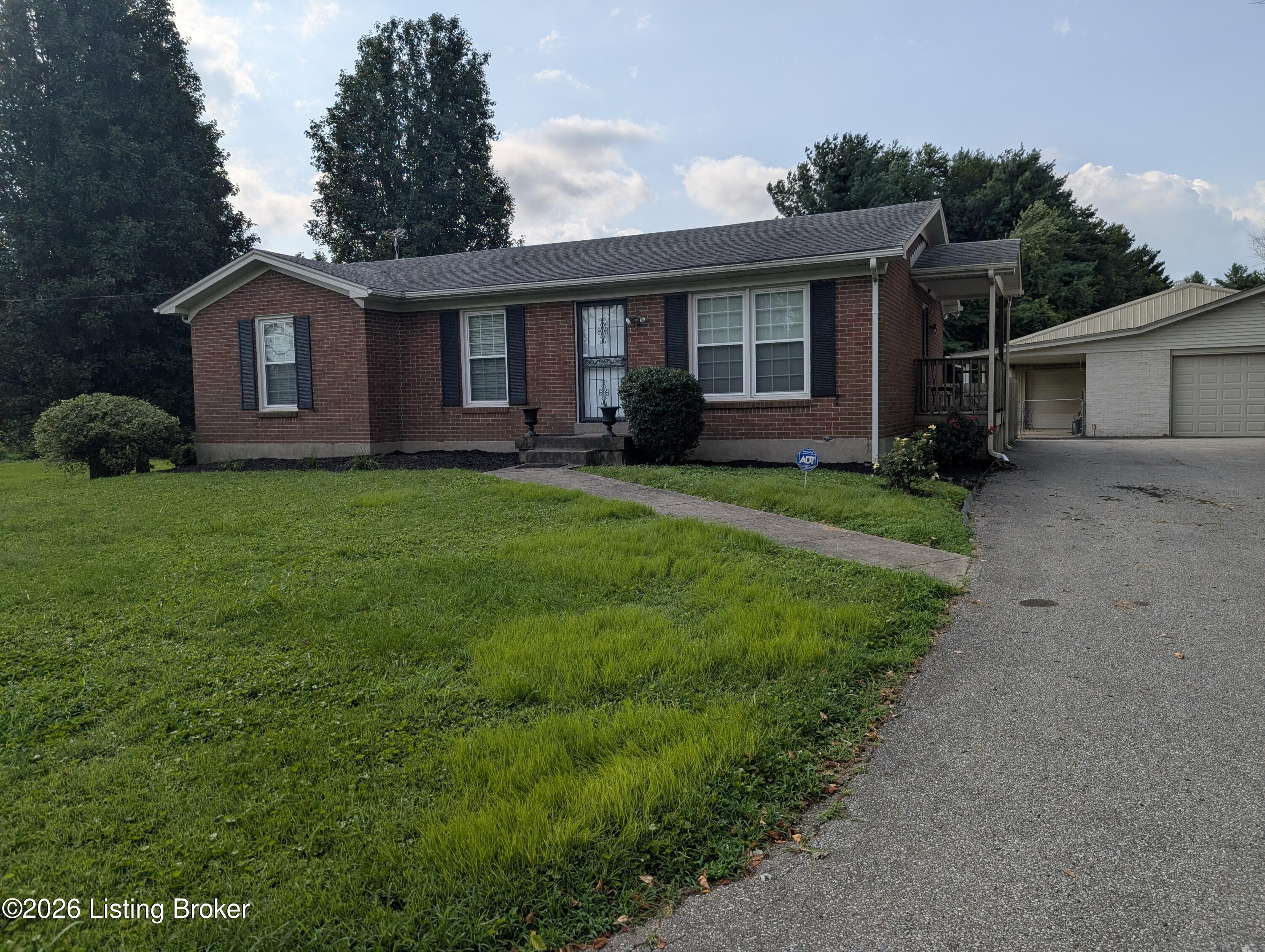 7804 East Manslick Road Louisville, KY 40228 - Photo 2 of 56 PXL_20260722_135507929