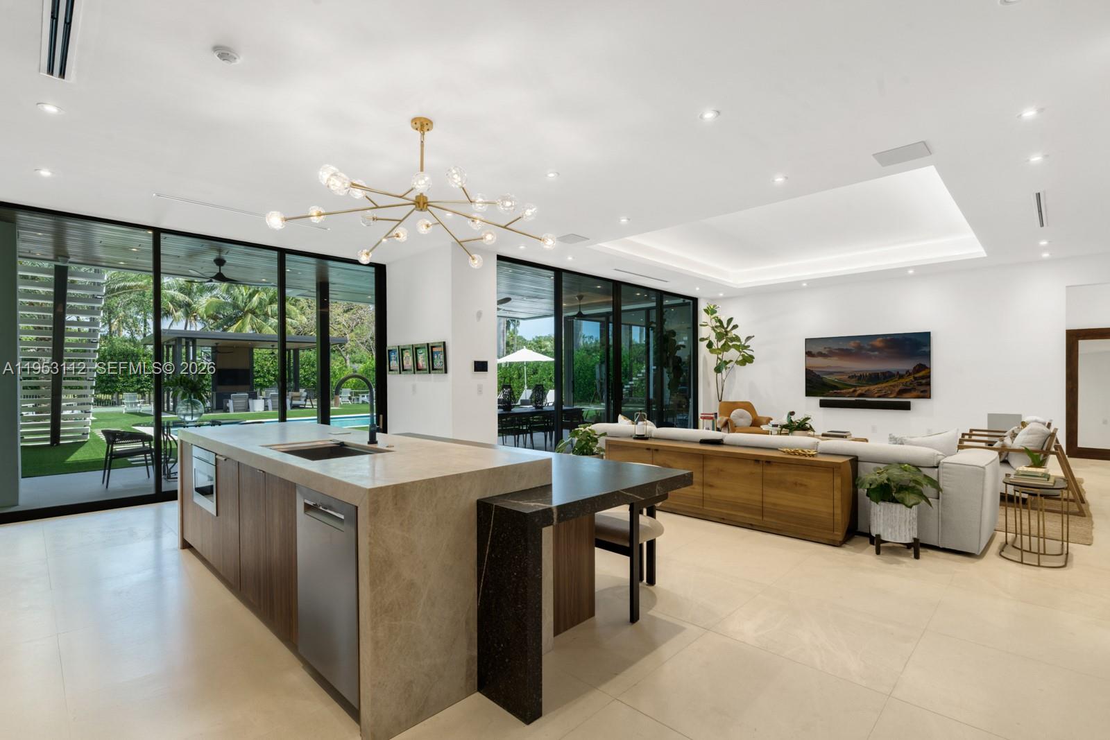 6031 Southwest 88th Street Miami, FL 33156 - Photo 8 of 81