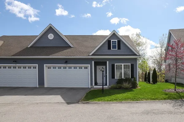$599,000 | 707 Southwood Lane, Unit 707, Clinton, MA 01510