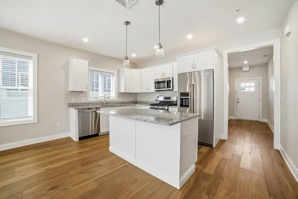 $599,000 | 707 Southwood Lane, Unit 707, Clinton, MA 01510