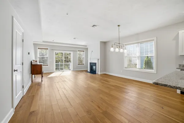 $599,000 | 707 Southwood Lane, Unit 707, Clinton, MA 01510