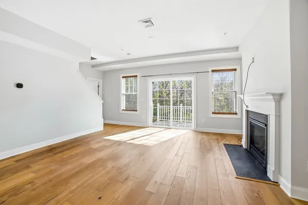 $599,000 | 707 Southwood Lane, Unit 707, Clinton, MA 01510