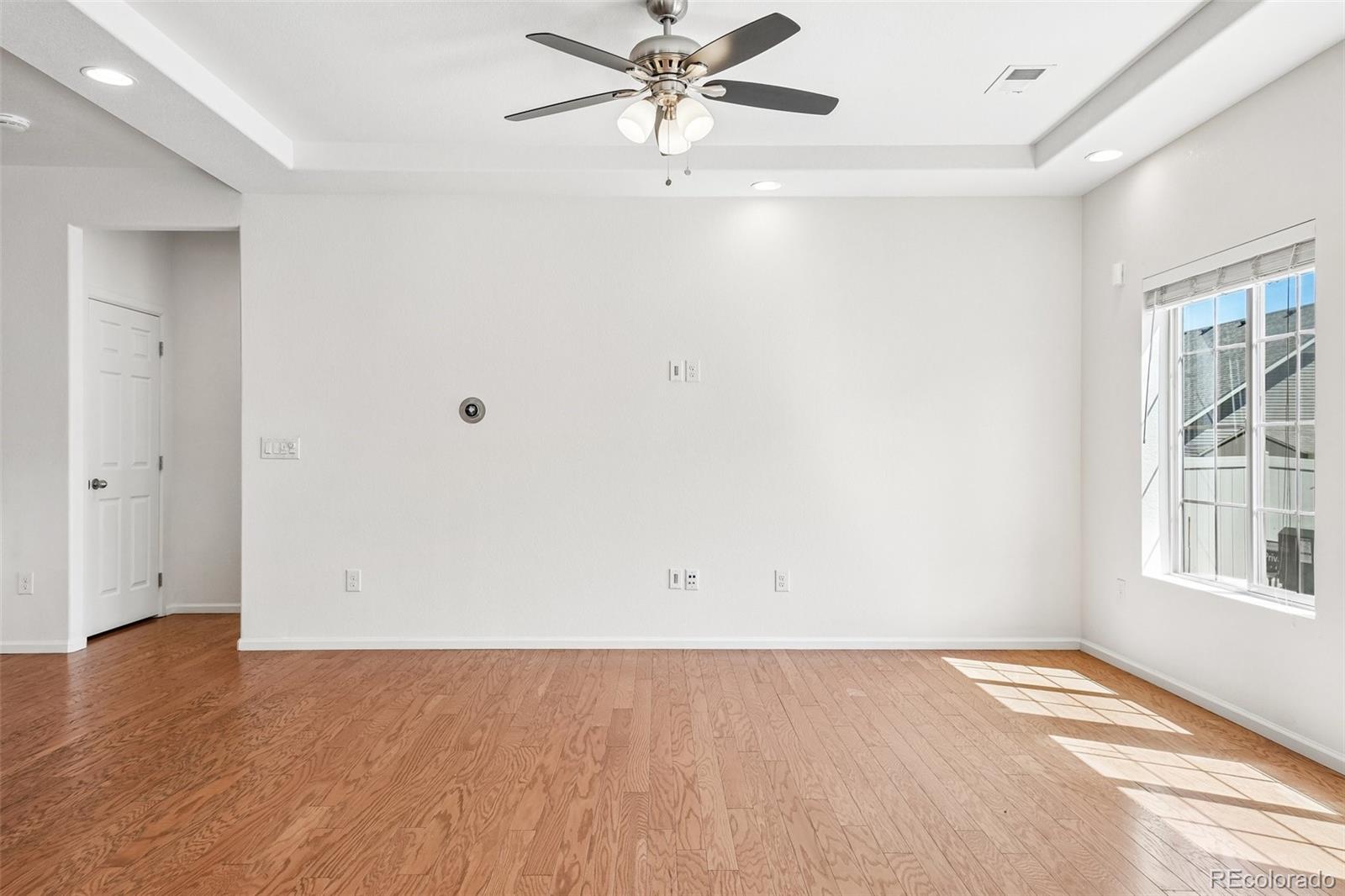 4466 Telluride Court Denver, CO 80249 - Photo 4 of 33
